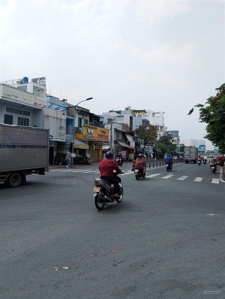 Nhà phạm văn chí  quận 6  73m2  5pn  5wc  hẻm thông  chỉ 6. x tỷ