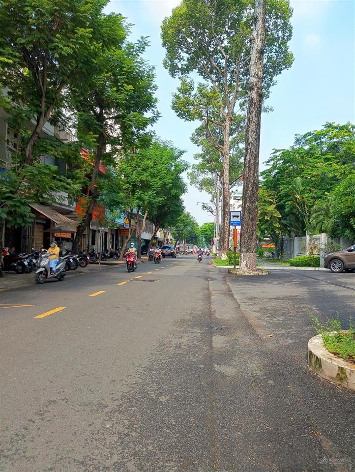 Nhà phạm văn chí  quận 6  73m2  5pn  5wc  hẻm thông  chỉ 6. x tỷ