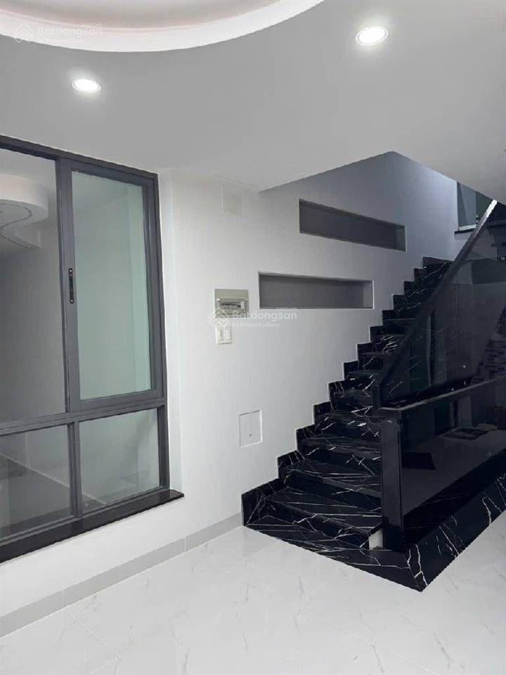 Nhà hoàng lê kha  quận 6  86m2  nhà đẹp  5 tầng  chỉ 8.x tỷ