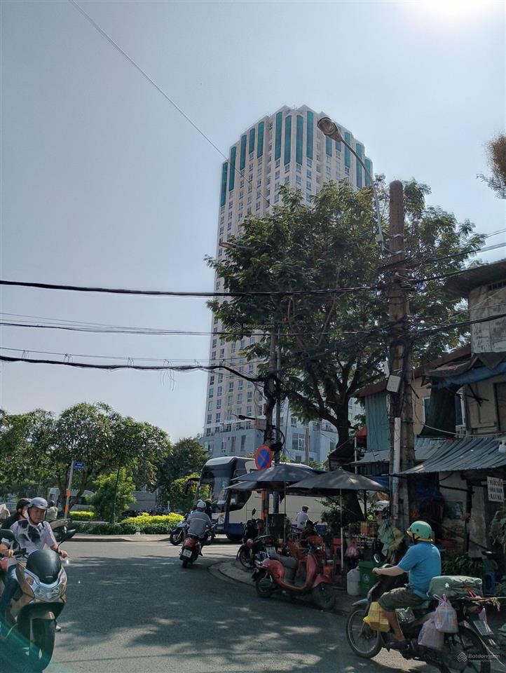 Bán nhà đường phan văn khỏe trung tâm hành chính q6 gần chợ lớn, chợ kim biên  hẻm xe hơi