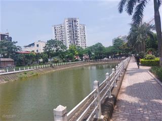 Chủ nhà bán đất 2 mặt tiền, 1 mặt view hồ, 1 mặt phố chính vị trí đắc địa mặt tiền siêu to 7,80m