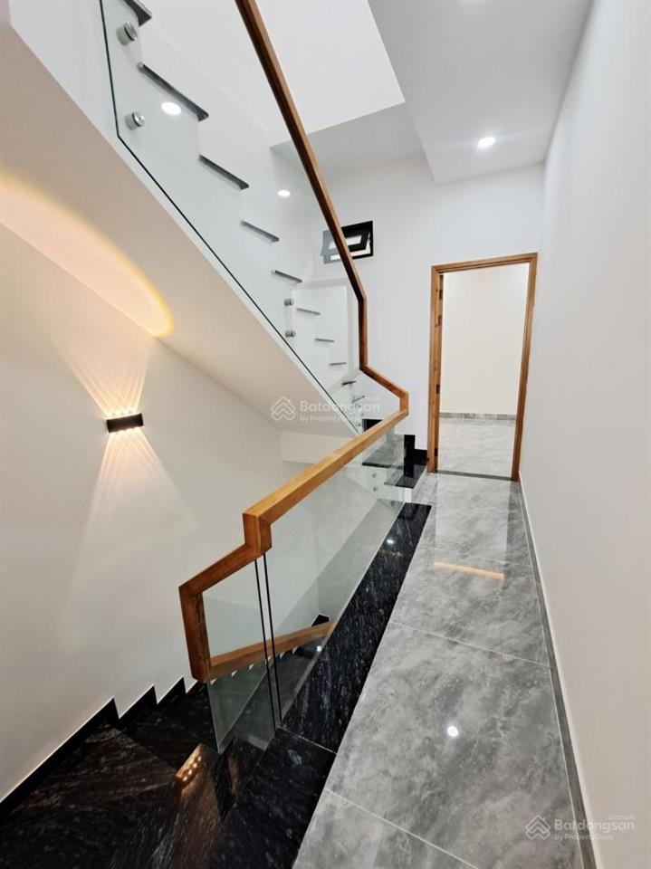 Bán gấp siêu phẩm nguyễn hữu tiến tân phúđường 12m 64m2 (416)4tầng thiết kế cực đẹp