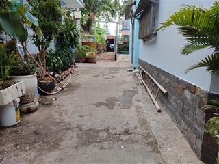 Bán nhà mới 2pn, 3wc sử dụng 60m gần chợ thủ đức sổ riêng, không quy hoạch, không lộ giới
