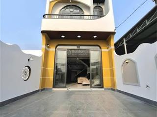 Nhà mới xây 1 trệt 1 lầu kèm nội thất nằm ngay đường nguyễn văn thành  tp thủ dầu một