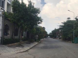 Bán villa bình thạnh giá siêu hời  căn góc 2 mt đường 16m giá chỉ 31,5 tỷ alo xem nhà 0933 199 ***