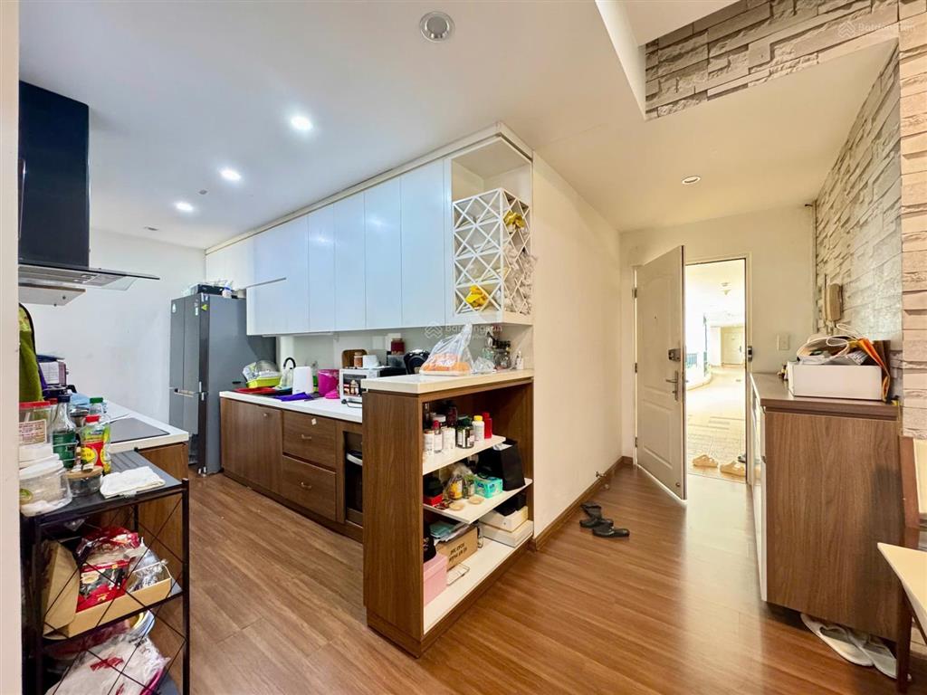 Bán cảnh viên 1b  view công viên hướng tây nam, căn góc 3pn đều thoáng  giá 11 tỷ tl 0933 199 ***
