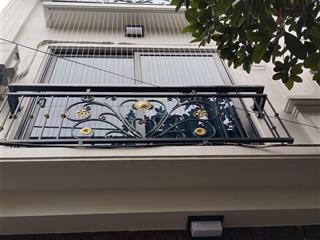 Bán nhà phú cường  yên lũng, 37m2, nhỉnh 6 tỷ, ngõ 3 gác phi ầm ầm, 10m ra đường 10m, 50 ra đại lộ