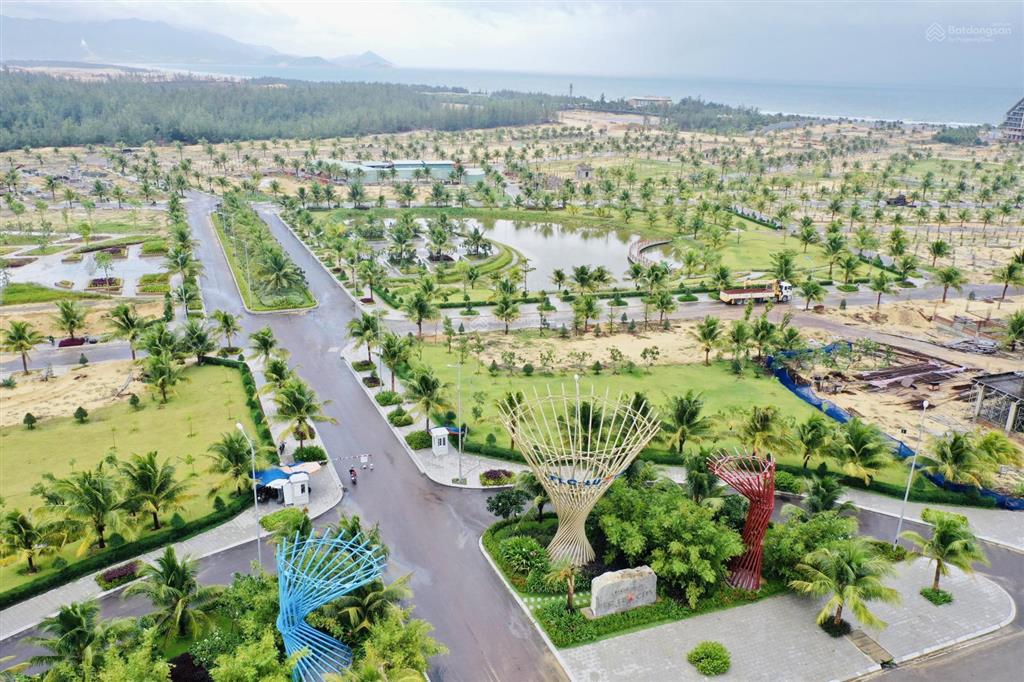 Cần tiền bán cắt lỗ lô đất nền liền kề flc lux city cạnh resort 900 tr (tặng móng 295tr) 108mv