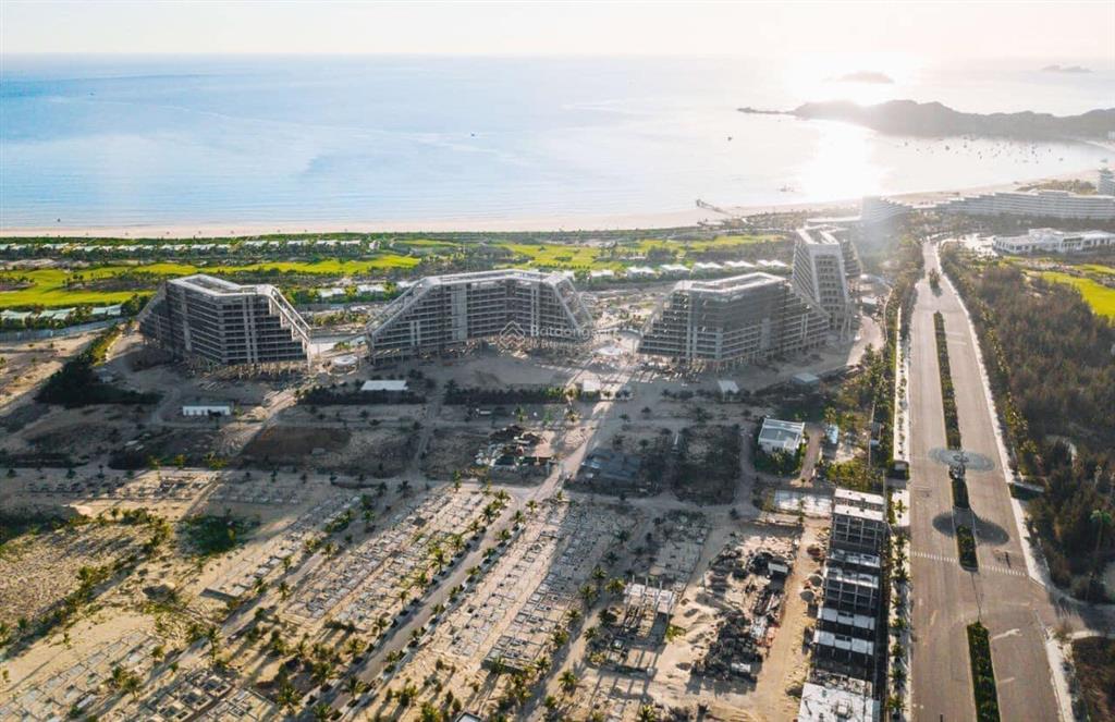 Cần tiền bán cắt lỗ lô đất nền liền kề flc lux city cạnh resort 900 tr (tặng móng 295tr) 108mv