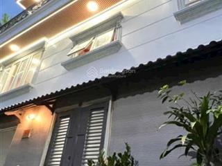 Nhà 3 lầu 4pn 4wc hẻm 6m gần tô ký ngay trường đh gtvt 3, khu dân trí cao toàn nhà lầu