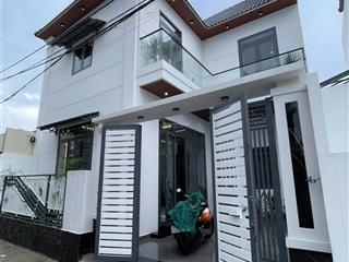Biệt thự mini đặng thúc vịnh hóc môn, nhà đẹp xây mới full nội thất xe hơi vô nhà 90m2 nhỉnh 6 tỏi