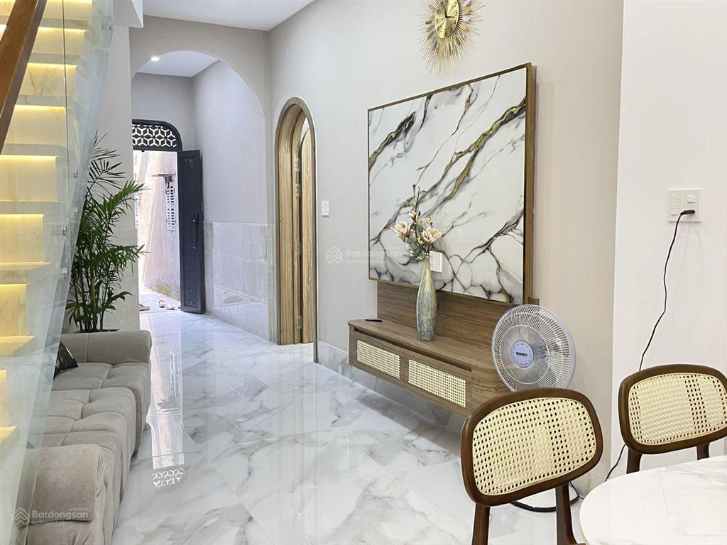 Nhà mới siêu đẹp lạc long quân  quận 11  nội thất cơ bản  dọn vào ở ngay  chỉ 4,98 tỉ