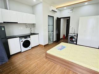 Căn hộ dịch vụ cao cấp lạc long quân  quận 11  ngang hiếm 4,4m  dòng tiền 37tr/tháng  hơn 8 t.ỉ