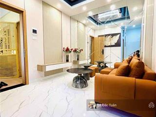 Bán tập thể nguyễn khánh toàn  cầu giấy ,tầng 2, sử dụng 70m 3 ngủ giá 3.9 tỷ
