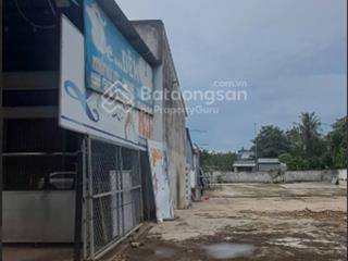 Bán nhà mặt phố lạc long quân, 3,5 tỷ, 250m2, 4pn, 3wc, giá tốt