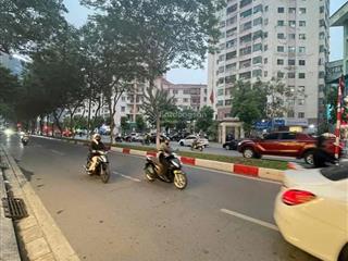 Bán tòa nhà văn phòngmặt phố trần đăng ninh, cầu giấy dt104mx9tx7,1mmt, giá 88 tỷ, dòng tiền tốt.