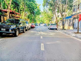 Bán gấp biệt thự cầu giấy 360m có hầm giá 88,99 tỷ0914 374 ***