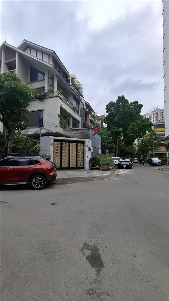 Bán gấp biệt thự 3 tầng  ngoại giao đoàn  147m2  25tỷ  0904 644 ***