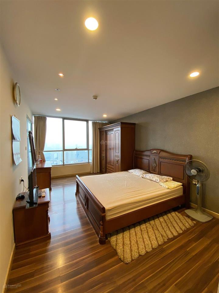 Chính chủ bán căn hộ diện tích 162m2, thiết kế 4pn, 3wc tại thăng long number one, cầu giấy, hà nội