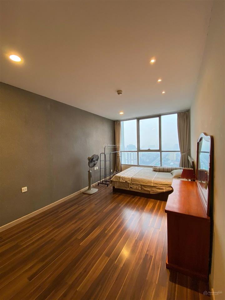 Chính chủ bán căn hộ diện tích 162m2, thiết kế 4pn, 3wc tại thăng long number one, cầu giấy, hà nội