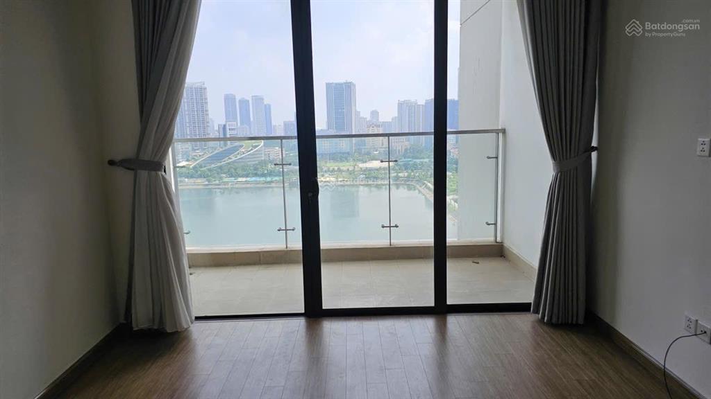 Bán gấp căn hộ 3pn, 90m2 view hồ tại vinhomes skylake, phạm hùng, nam từ liêm, giá từ 150 triệu/m2