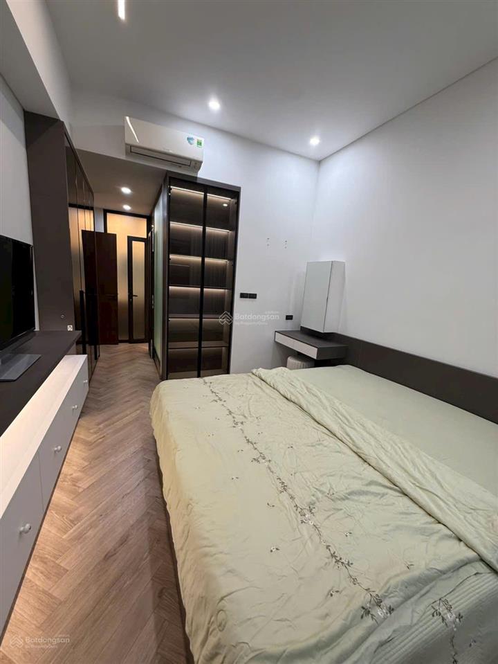Cần tiền bán gấp căn hộ 105m² tại brg the diamond residence, giá 135 triệu / m2, 3pn, 2wc, bao đẹp