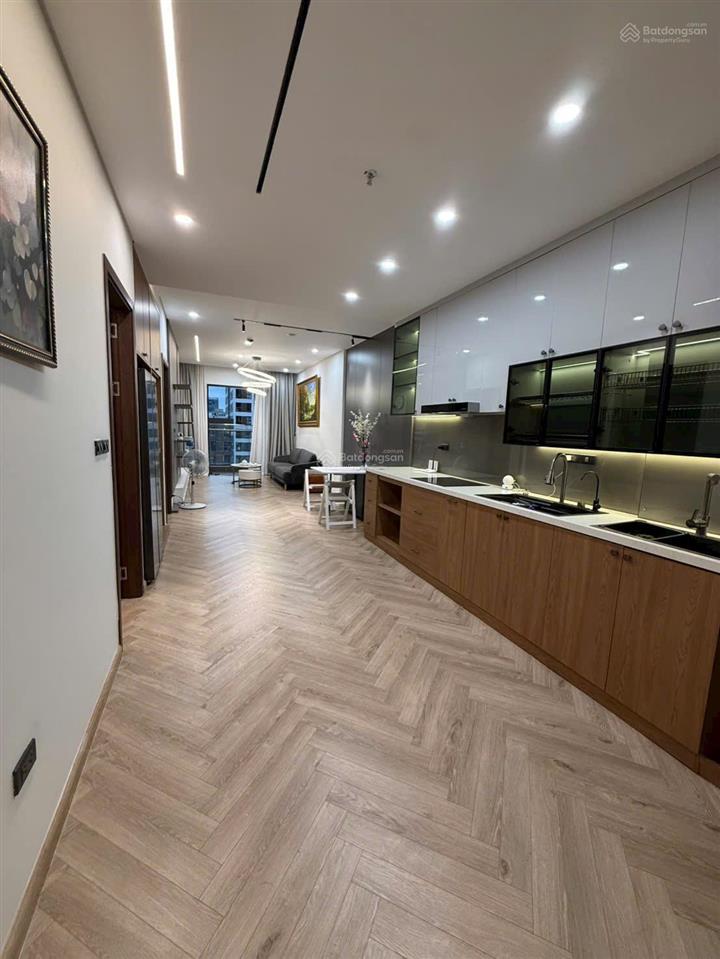 Cần tiền bán gấp căn hộ 105m² tại brg the diamond residence, giá 135 triệu / m2, 3pn, 2wc, bao đẹp