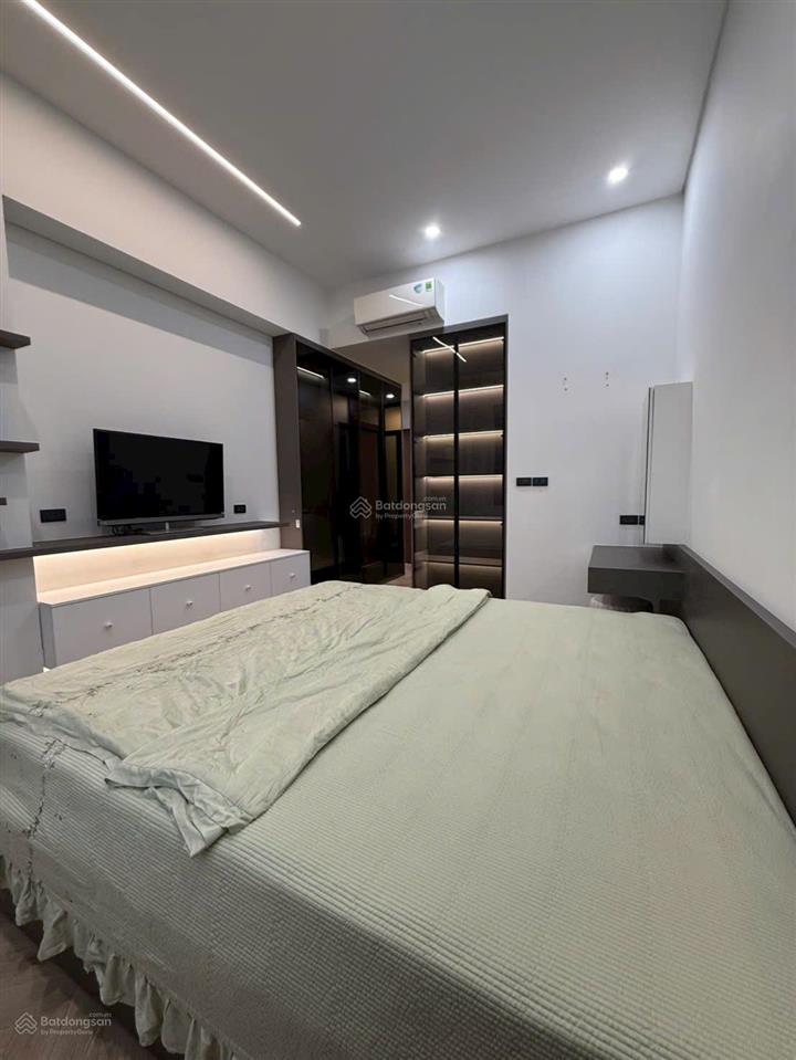 Cần tiền bán gấp căn hộ 105m² tại brg the diamond residence, giá 135 triệu / m2, 3pn, 2wc, bao đẹp