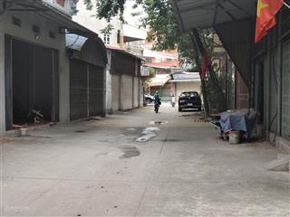 Nhỉnh 2 tỷ, đất hương mạc chợ me từ sơn bắc ninh, dt hơn 60m2 , đường ô tô gần,1 bước sang đông anh