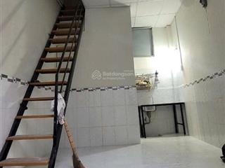 5trchính chủ cho thuê nhà nguyên căn.p10 tân bình, điện nước giá gốc, 2tầng, 34m2, ban công, đủ nt