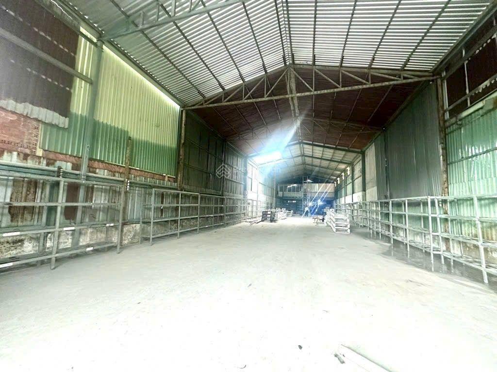Chỉ nhỉnh 16 tỷ xưởng mới xây full thổ, dt 500m2, mặt tiền đường trần hải phụng, q. bình tân