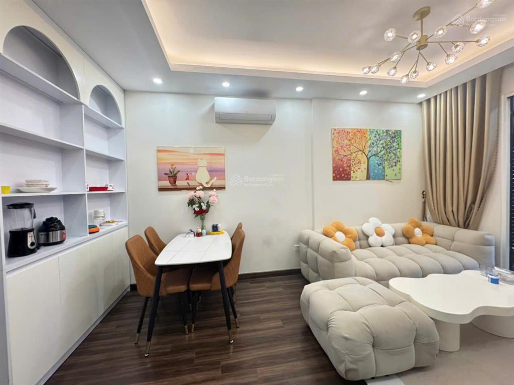 Cần bán gấp 2 ngủ tặng full nội thất giá chỉ 2,1 tỷ (0913 815 *** em ngọc)