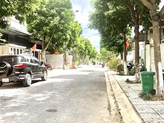 Ngay uỷ ban quận 9 cũ đi bộ hơn 100m đến ga metro 55m2 tặng gpxd chỉ 5.3 tỷ