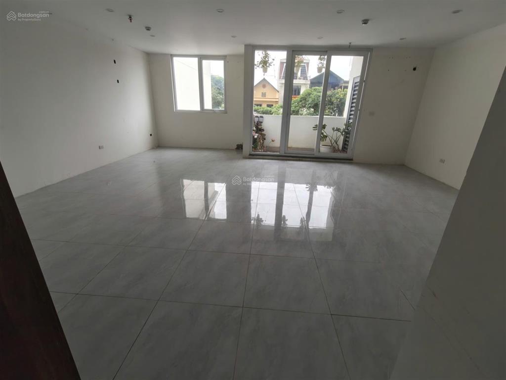 Chính chủ cần bán 2 căn shophouse khối đế chung cư eurowindow river park, sổ lâu dài, đã hoàn thiện