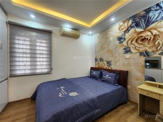 Bán nhà đẹp giá sốc phố hoàng hoa thám dt 30m2, giá 6 tỷ 98 (có thương lượng)