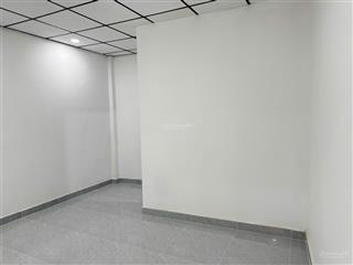 Cho thuê nhà cấp 4 gác lửng hẻm 3m lê trung đình gần trường học, chỉ 10 triệu