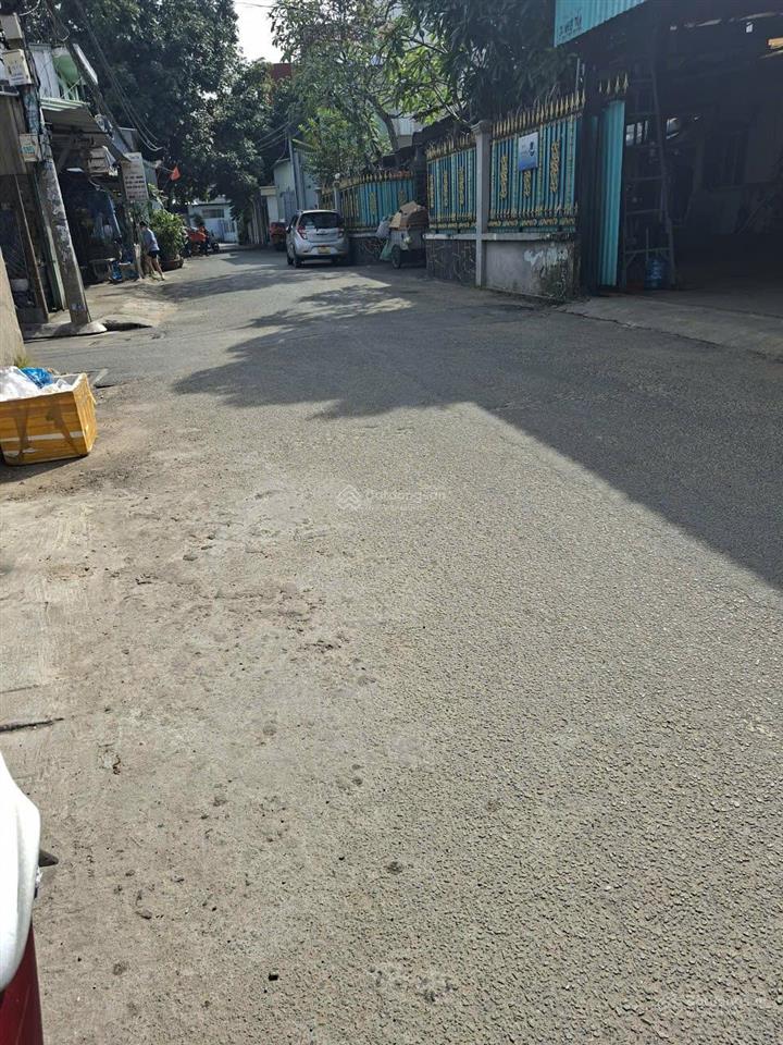 Bán lô đất 2 mt lớn ngay mtnb lũy bán bích dt 12x24m giá chỉ 21 tỷ tl