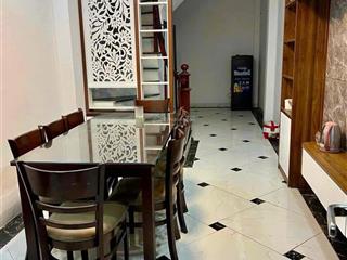 Bán nhà trung tâm đống đa lô góc  ôtô 10m  thông sàn  kinh doanh online  40m2 x 5 tầng  8,4 tỷ