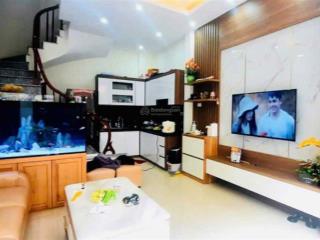 Bán nhà riêng đông ngạc ô tô vào nhà, gần chợ kẻ vẽ, 30m2x5t, mt 4.05m, 6.95 tỷ