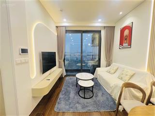 Cho thuê căn hộ 1pn + phân khu cao cấp masterise, view hồ, nội thất đẹp lung linh