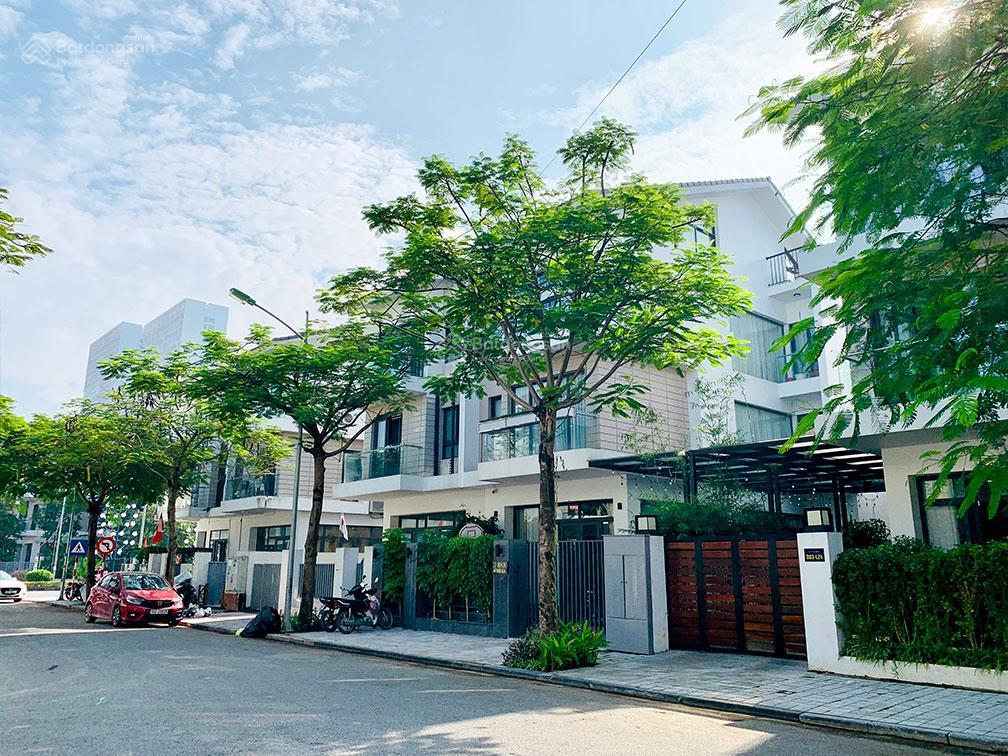 Gia đình tôi cần bán căn biệt thự an vượng dương nội, 37 tỷ gần cv thiên văn học, k lỗi phong thủy