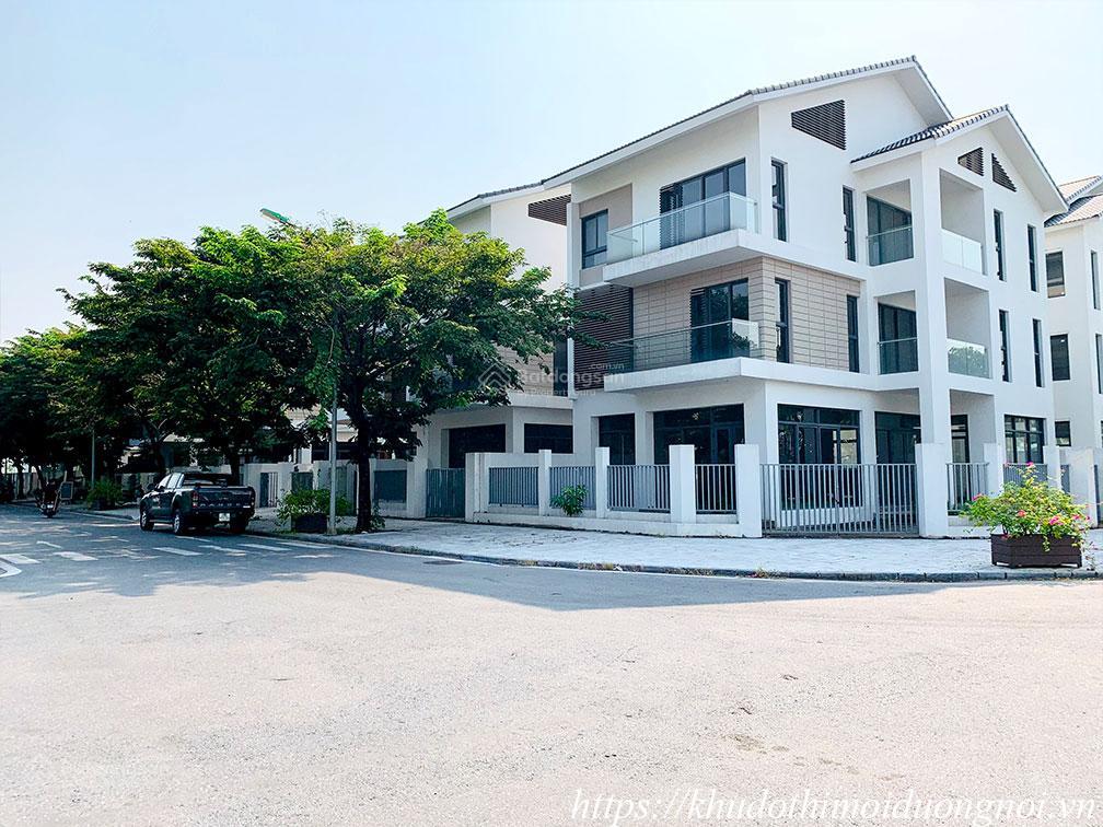 Chính chủ bán biệt thự an vượng villa view hồ & công viên thiên văn học, giá 37 tỷ