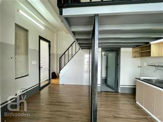 Duplex bancol cửa sổ trời ngay sân bay tân sơn nhất