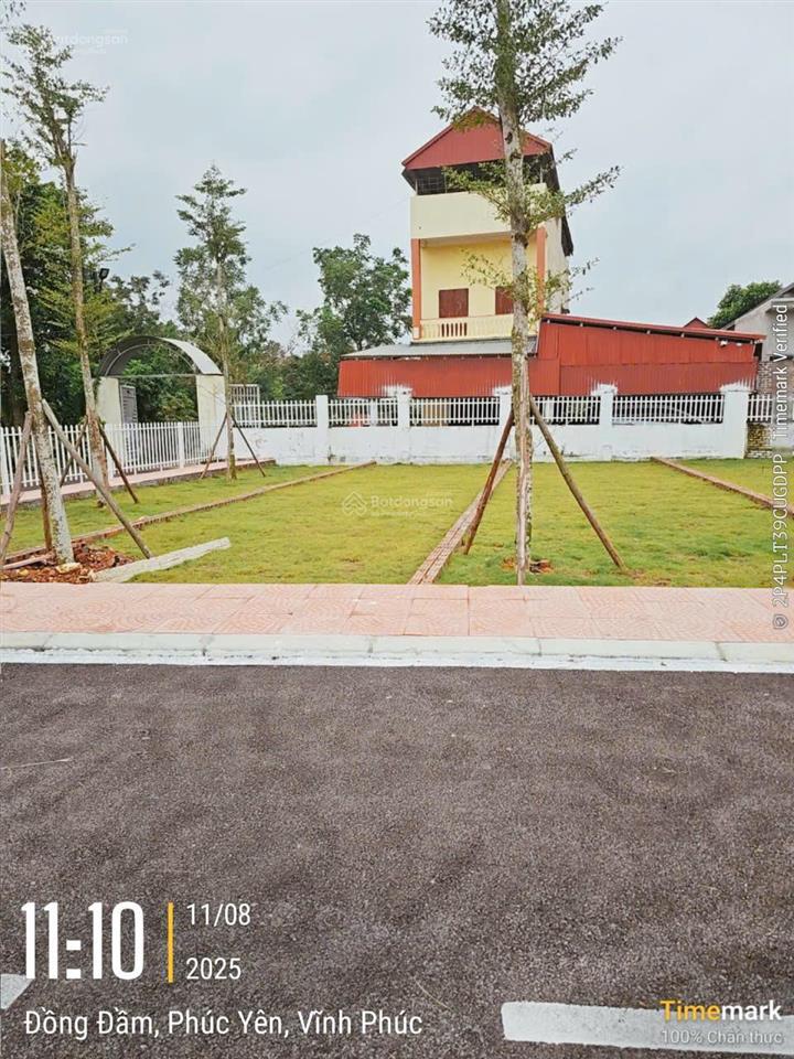 Lô góc 2 mặt tiền đất phú cát khu công nghệ cao hòa lạc giá rất tốt.