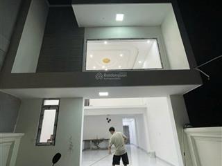 Bán nhà 1 trệt 1 lửng thị trấn long thành  giá 3 tỷ full thổ  full nội thất