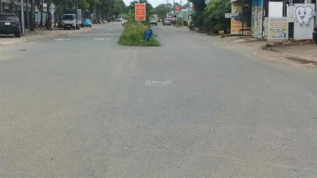 Bán đất 1.261m2 có 300m thổ  giá 7 tỷ 2 mặt tiền gần kcn bình sơn, hông khu đô thị stc long thành