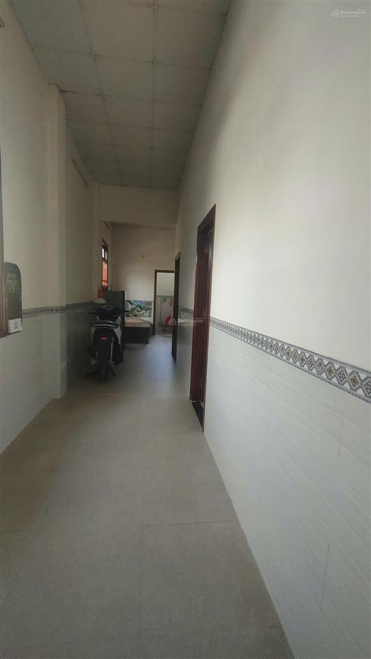 Nhà cấp 4 dt 102m có 80m² thổ cư  1 xoẹt hẻm 165  3 phút ra chợ văn hải  chỉ 2,5 tỷ.