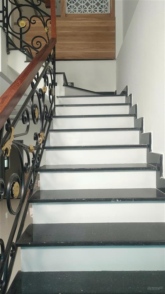 Bán nhà thung lũng xanh  an phước dt 108m, full thổgiá 2,7 tỷlong thànhđồng nai