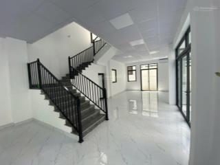 Chính chủ cần cho thuê biệt thự dương nội mặt đường lê quang đạo