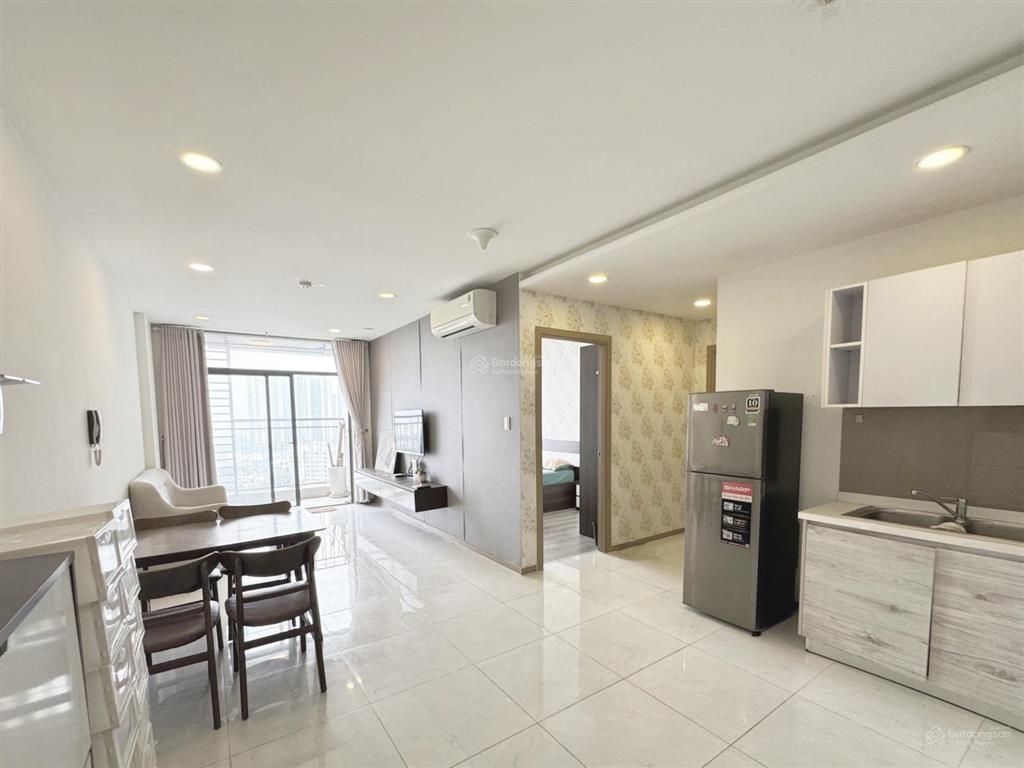 Bán căn hộ chung cư riva park, 5,5 tỷ ( bao phí)
dtich rộng 81,7 m2, giá ưu đãi